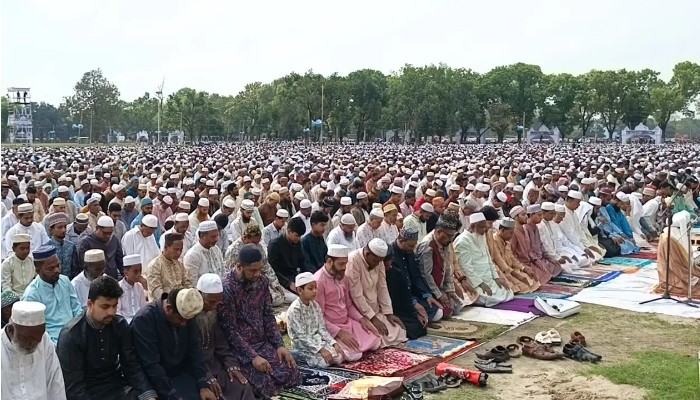 ঐতিহাসিক গোর-এ শহীদ ময়দানে ঈদের জামাত অনুষ্ঠিত